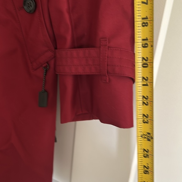 Coach perfect condition trench coat in one of the seasons “it” colours. Size L - Picture 11 of 13
